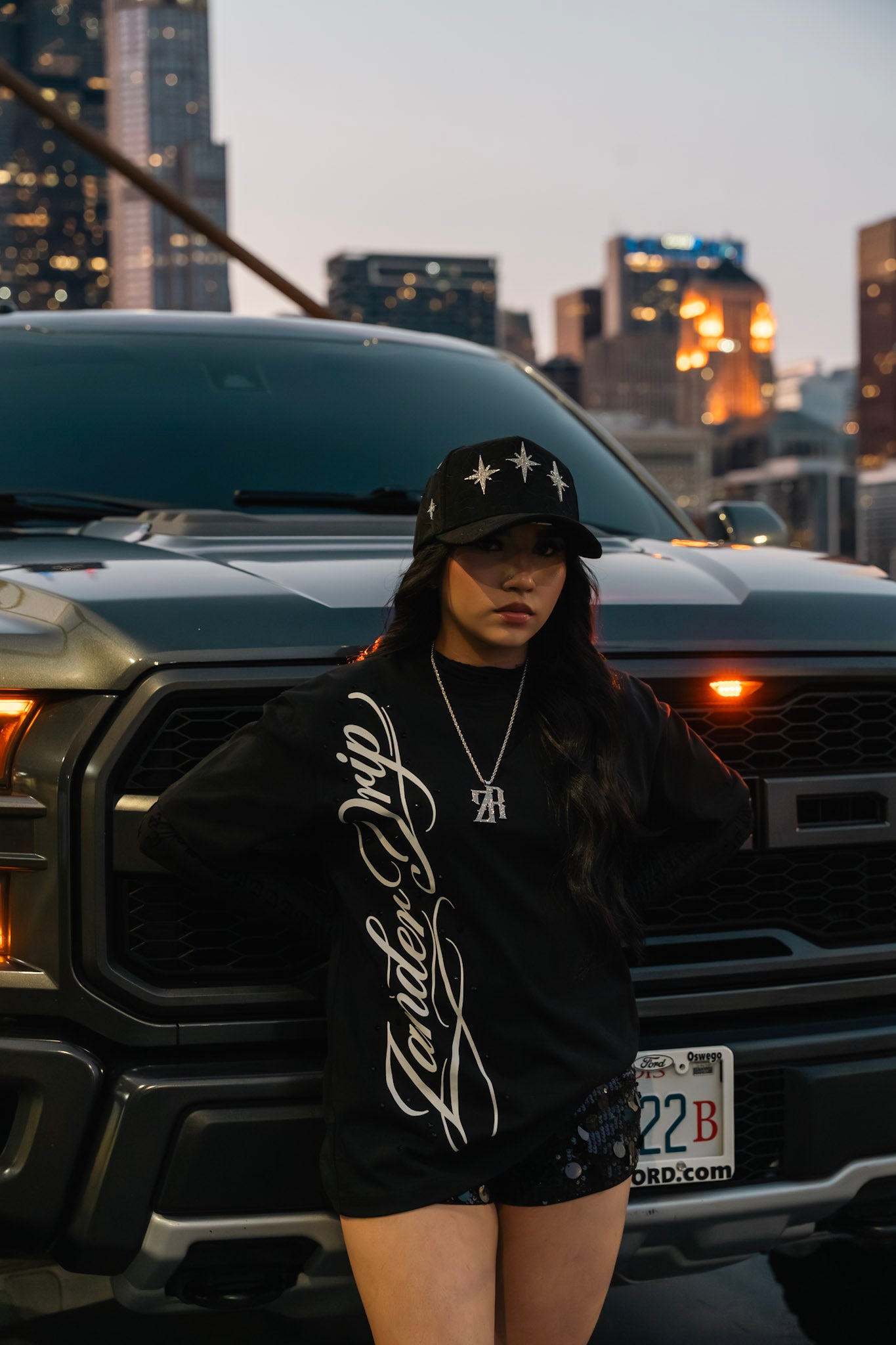 ZANDER DRIP TEE