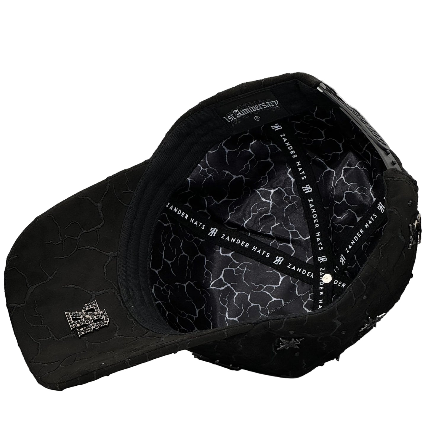 CELESTIAL TOTAL BLACK